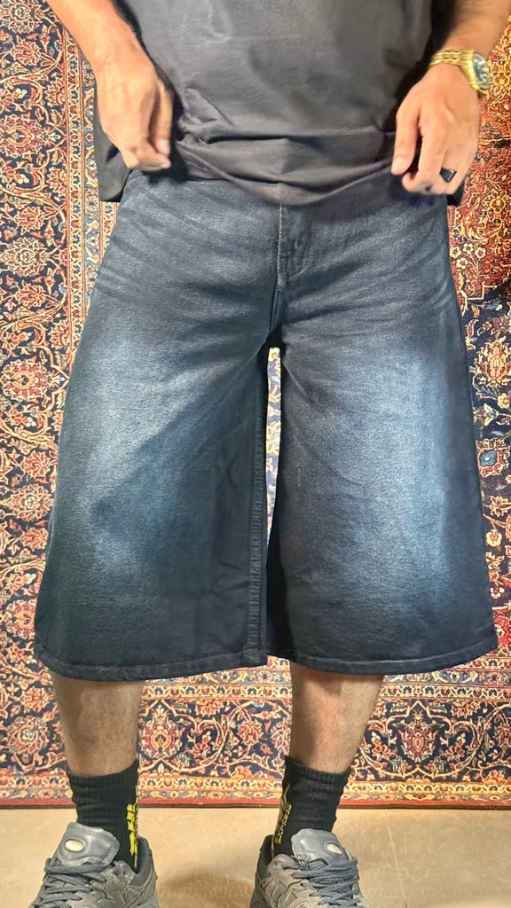 Amiri Lengthy black Jorts (36size  left)