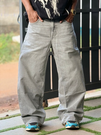 HM Light grey wide leg jeans