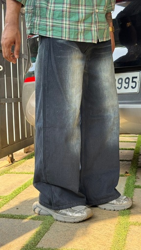 Super Baggy  Black faded Jeans